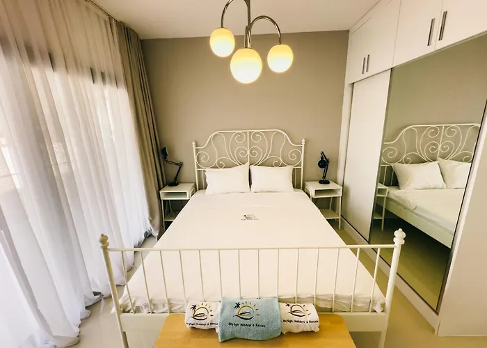 Caesar Lovely & Cozy 1 Bedroom Home, With Pools & Spas Trikomo