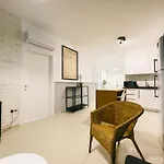 Daire Caesar Lovely & Cozy 1 Bedroom Home, With Pools & Spas