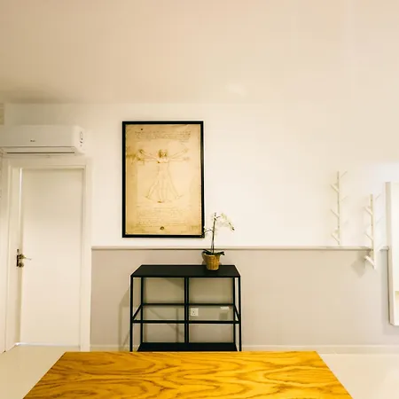Luxury 3 Bedroom Penthouse With Huge 255M2 Terrace With Jacuzzi In Courtyard Iskele Apartamento