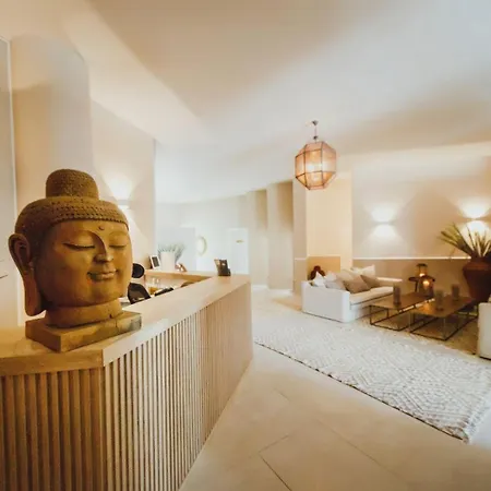 Luxury 3 Bedroom Penthouse With Huge 255M2 Terrace With Jacuzzi In Courtyard Iskele * Trikomo