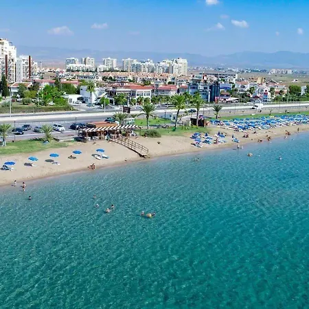 Caesar Lovely & Cozy 1 Bedroom Home, With Pools & Spas