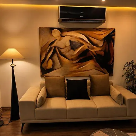 Apartamento Luxury 3 Bedroom Penthouse With Huge 255m2 Terrace With Jacuzzi In Courtyard Iskele *