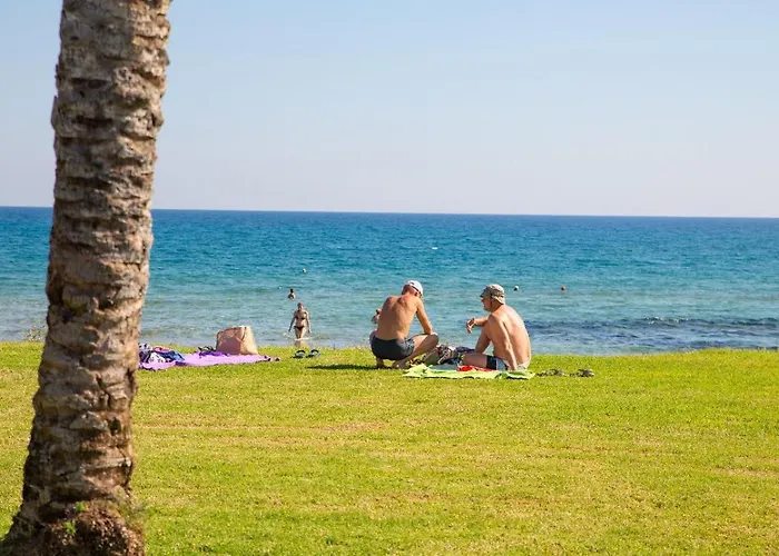 Caesar Lovely & Cozy 1 Bedroom Home, With Pools & Spas * Trikomo